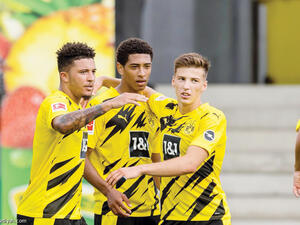 جايدون سانشو (يسار)