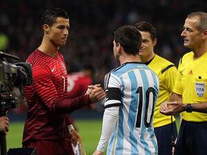 ميسي ورونالدو في فريق واحد؟