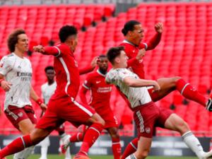 فوز معنوي لفريق المدرب ميكيل آرتيتا قبل بدء الموسم الجديد