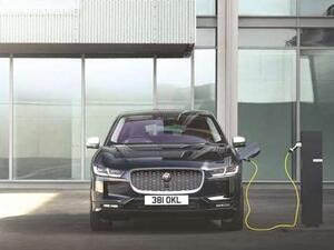 Jaguar Land Rover Cuts Carbon Emissions by Quarter