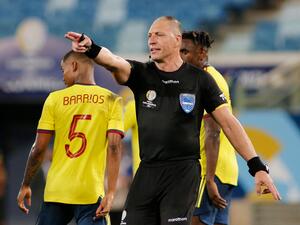 كولومبيا تتغلب على إكوادور