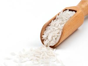 صابونة الارز لها فوائد كثيرة و مهمة للبشرة منها انها تقوم بتنظيف البشرة جيدا