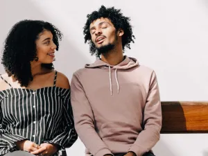 6 مؤشرات هامة على أنه لا ينوي الزواج بك