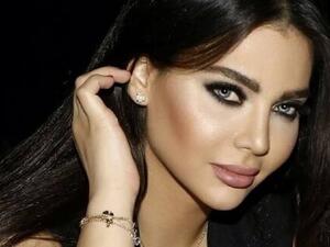  الفنانة اللبنانية قمر