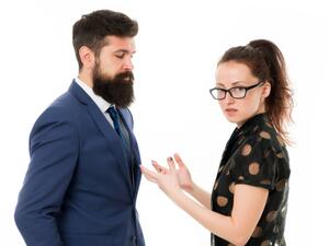 من حقك أن تقولي «لا» لزوجك ولكن ينبغي عليك أن ترفقي ذلك بشرح منطقي يفهمه من حقك أن تقولي «لا» لزوجك ولكن ينبغي عليك أن ترفقي ذلك بشرح منطقي يفهمه