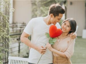 الأزواج المحبّون يشجّعون شركاءهم ولا يوجّهون لهم الانتقادات اللاذعة الأزواج المحبّون يشجّعون شركاءهم ولا يوجّهون لهم الانتقادات اللاذعة