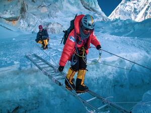 Documentary filmmaker Elia Shaikaly said: "Nadhirah Al Harthy from Oman crossing a ladder on Mt. Everest. This was a newly formed crevice that wasn’t there a few days prior.” (Photo by @EliaSaikaly)