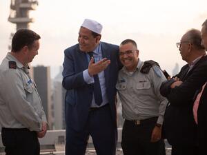  حسن الشلغومي في ضيافة جنود الاحتلال 