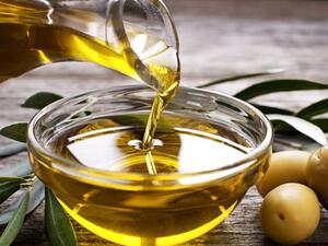 طهي الخضراوات بزيت الزيتون البكر الممتاز يزيد من نسب امتصاص المركبات النشطة حيوياً