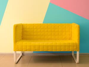 البينك الترابي التي تشيع أجواء ربيعية مبهجة، ومن السهل تنسيق ألوان الفرش معها