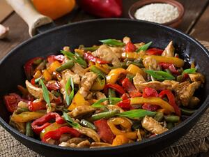 دجاج مع خضار