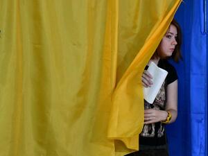 Ukrainians head to polls in snap parliamentary election (Twitter)