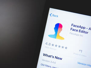 Application FaceApp (Shutterstock)	