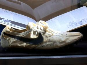 Nike Waffle Racing Flat "Moon Shoe"  (Twitter)