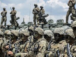 US soldiers take part in the 'Decisive Strike' military exercise in their camp at the Training Support Center (TSC) Krivolak, near Skopje, on June 17, 2019 (Robert ATANASOVSKI / AFP)