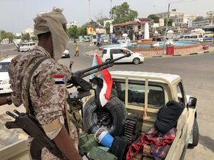A fighter of the UAE-trained Security Belt Force, dominated by backers of the the Southern Transitional Council (STC) which seeks independence for south Yemen. (AFP/ File Photo)