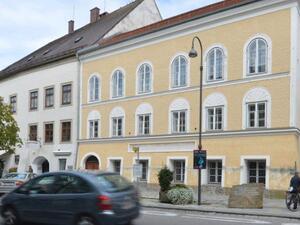 Adolf Hitler's birth house (Twitter)