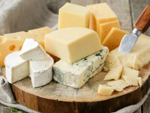 تناول الجبن  يحمي الأوعية الدموية من التلف الناتج عن تناول مستويات عالية من ملح الطعام