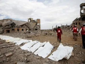 At least 100 people are killed and dozens wounded as airstrikes by Saudi-led coalition hit a detention center in Yemen (Twitter)