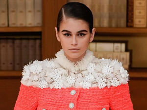 Kaia Gerber doesn't have the energy to flirt Source @kaiagerber instagram