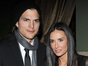 Demi Moore revealed she suffered a miscarriage while pregnant with Ashton Kutcher's baby (Twitter)