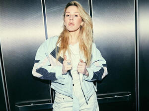 The singer had arrived at her wedding in a blue Volkswagen camper van.