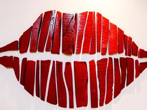 جميلة البوابة: 3 طرق طبيعية لجعل شفاهك وردية أكثر 