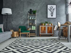 يحلو توزيع الصناديق مع تغطيتها بشرشف ينسدل على الأرض  يحلو توزيع الصناديق مع تغطيتها بشرشف ينسدل على الأرض