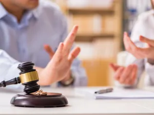 كثرة الخلافات يمكن أن تتسبب في أضرار جسدية لك وسيكون لديك خطر متزايد لأمراض القلب