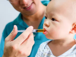 لا يجب إعطاء الأطفال جرعة المضادات الحيوية الموصوفة لأشقائهم
