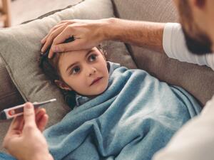 حصر جميع المباشرين للحالة ومراقبتهم صحيا لمدة 10 أيام