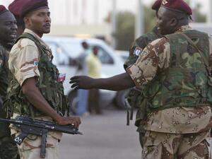 وصلت إلى ميناء الحاويات في مدينة المعلا بمحافظة عدن، سفينة كبيرة على متنها مئات الجنود والضباط السعوديين