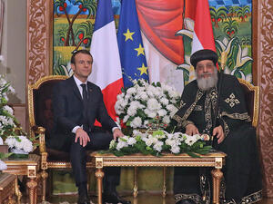 Egypt's Coptic Orthodox Pope Tawadros II (R) meets with French President Emmanuel Macron at the Coptic Church headquarters in Cairo on January 29, 2019. (Ludovic MARIN / AFP)
