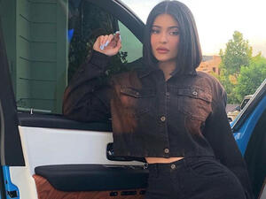 Kylie's throwback comes as the star's been dealing with her breakup with longtime beau Travis Scott.