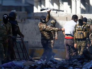 بالتزامن مع وساطة سليماني المزعومة فقد أفادت مصادر أمنية وطبية بمقتل 6 متظاهرين 