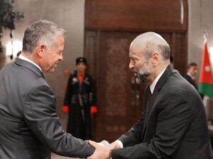 قدم وزراء الحكومة الاردنية استقالاتهم 