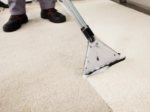 يجب تجنُّب استخدام المقشة في كنس السجاد