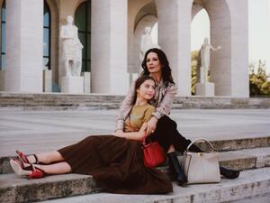 Catherine Zeta-Jones, Carys Douglas  (Twitter)