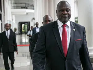 South Sudan Rival Leaders Given 100 Days To Form Unity Government
