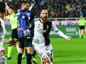 غونزالو هيغواين يقود يوفنتوس للفوز في ظل غياب كريستيانو رونالدو