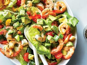 سلطة الأفوكادو والجمبري 