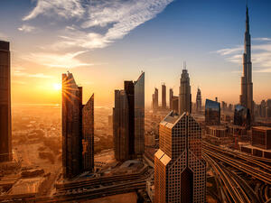 Dubai (Shutterstock)	