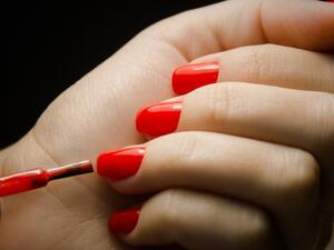 النحاسي الميتالك يناسب الصبيّة التي تتمتع بروح مرحة وحيوية النحاسي الميتالك يناسب الصبيّة التي تتمتع بروح مرحة وحيوية