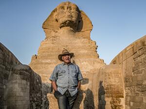 Zahi Hawass, Egyptian archaeologist and former antiquities minister, stands before the Great Sphinx of Giza during a lecture with a tourist group on ancient Egyptian history, at the Giza Necropolis on the southeastern outskirts of the capital on November 20, 2019. (AFP/ File Photo)