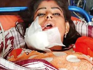 A 22-year-old dancer, identified only as Hina, was shot in the face during a wedding in India after she stopped for a break between songs. (Twitter)