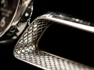 Flying Spur الجديدة بالتفصيل: قصّة النقش الماسي