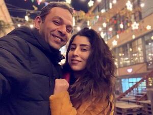 آيتن عامر تغازل زوجها بصورة رومانسية و رسالة حب