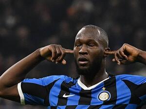 لوكاكو يقود إنتر للفوز