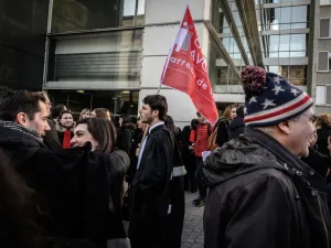 Lawyers take part in a demonstration against the French government's plan to overhaul the country's retirement system, on January 6, 2020 in Lyon, central eastern France. JEAN-PHILIPPE KSIAZEK / AFP