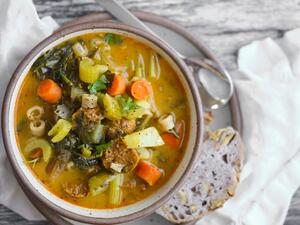 حساء الخضروات الشتوي